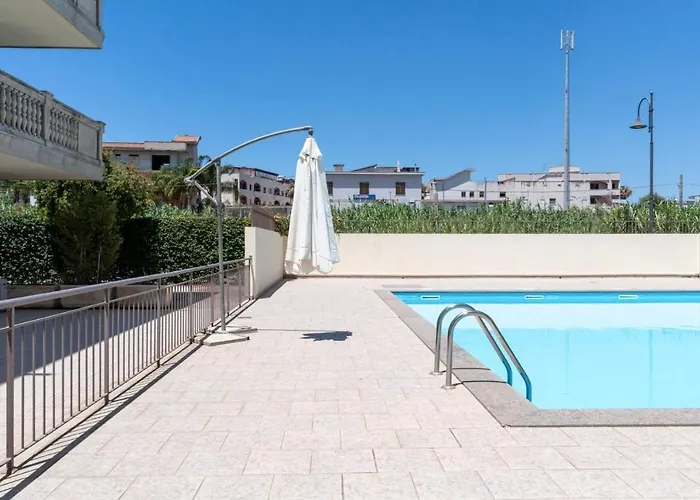 Cariddi アパート *